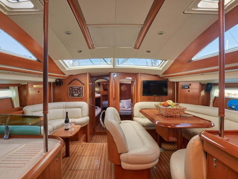 Book yachts online - sailboat - Sun Odyssey 54DS - Boomerang - rent