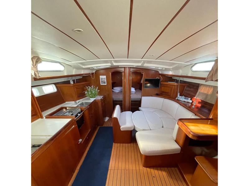 Book yachts online - sailboat - Beneteau 473 - Bella 2 - rent