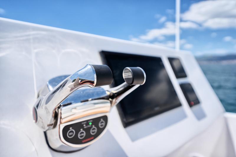 Book yachts online - catamaran - Luna 49 - Gold - rent