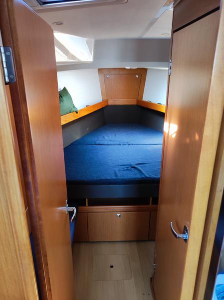Book yachts online - sailboat - Bavaria Cruiser 41 - IOLI - rent