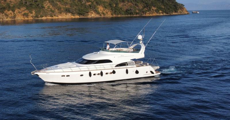 Book yachts online - motorboat - Motoryacht - Sirocco - rent