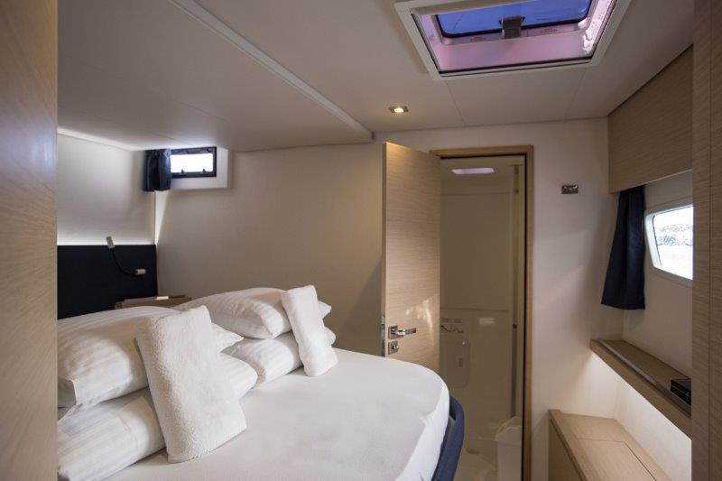 Book yachts online - catamaran - Saba 50 - Anna Isabella - rent