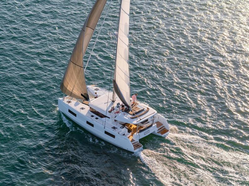 Book yachts online - catamaran - Lagoon 46 - Karamel - rent