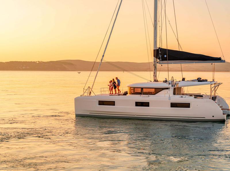 Book yachts online - catamaran - Lagoon 46 - Karamel - rent