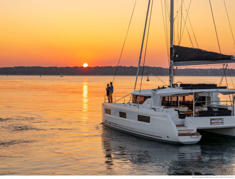 Book yachts online - catamaran - Lagoon 46 - Karamel - rent