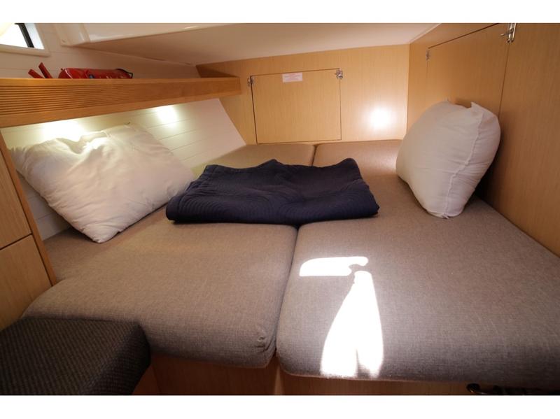 Book yachts online - sailboat - Bavaria Cruiser 45 - BUNTY - rent