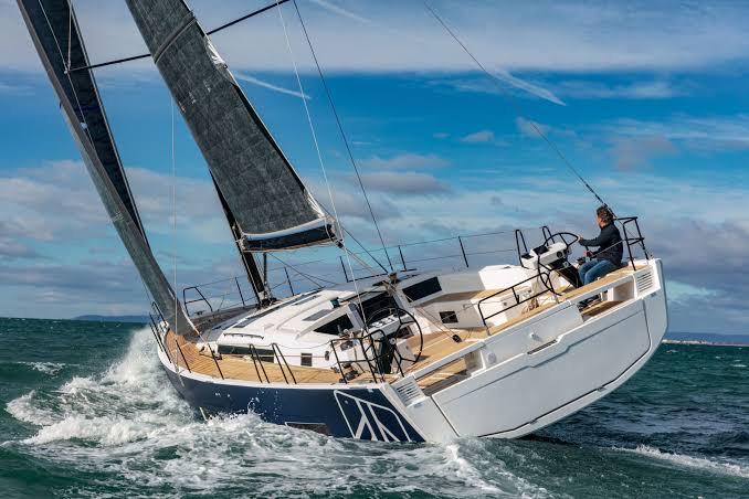 Book yachts online - sailboat - Dufour 530 - Refos - rent