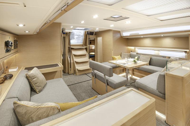 Book yachts online - sailboat - Dufour 530 - Refos - rent