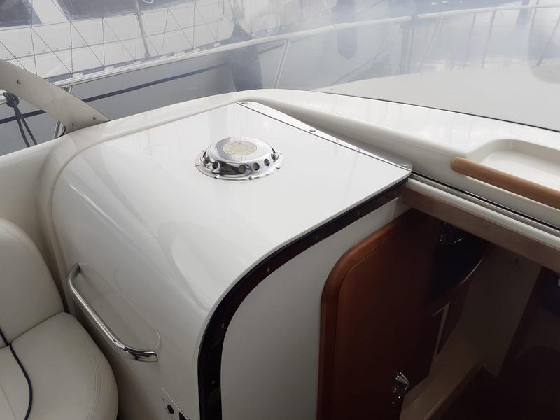 Book yachts online - motorboat - Airon M. 325 - SEAKOS - rent