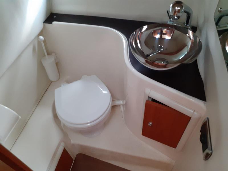 Book yachts online - motorboat - Airon M. 325 - SEAKOS - rent