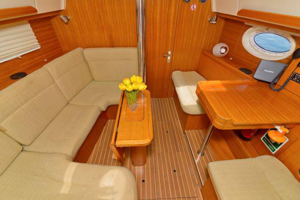 Book yachts online - sailboat - Elan 344 Impression - Amazone - rent