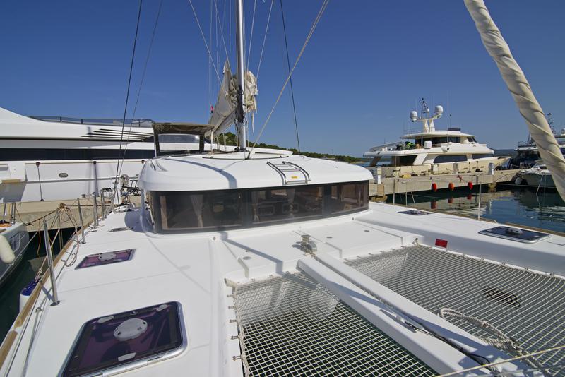 Book yachts online - catamaran - Lagoon 39 - Tortola - rent