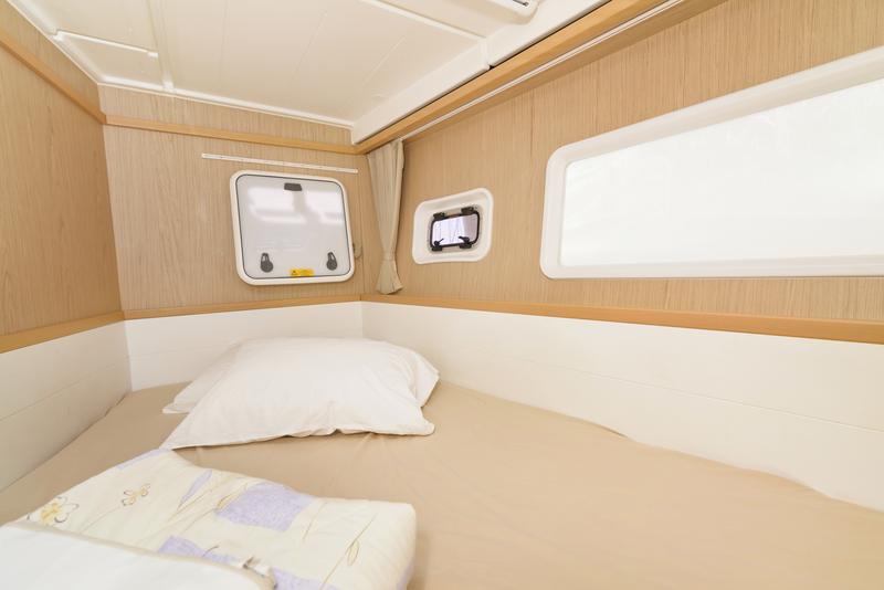 Book yachts online - catamaran - Lagoon 39 - Anegada - rent