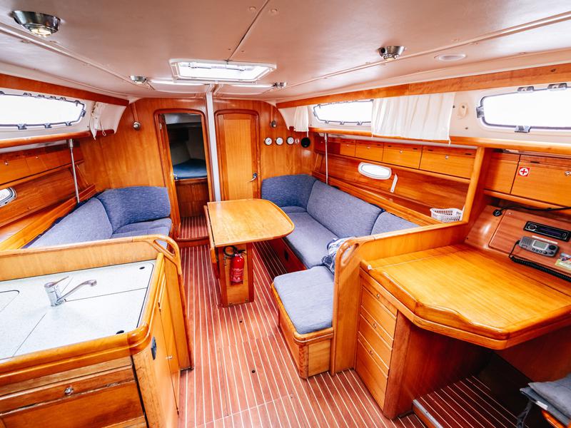 Book yachts online - sailboat - Bavaria 38 Cruiser - Marge - rent