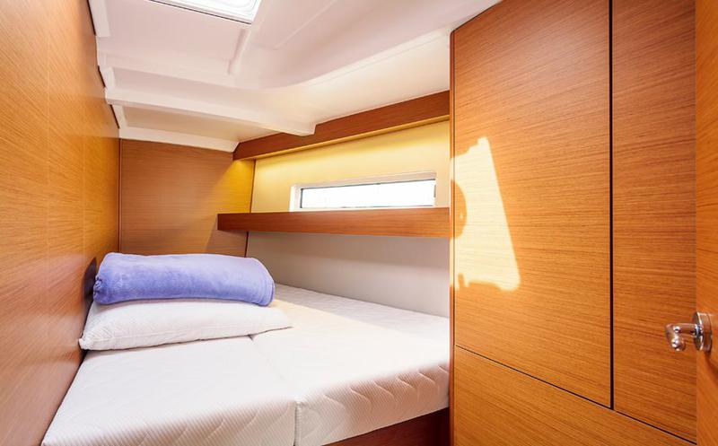 Book yachts online - sailboat - Sun Odyssey 440 - Marilyn - rent