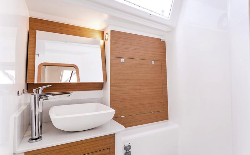 Book yachts online - sailboat - Dufour 460 Grand Large - Nora - rent