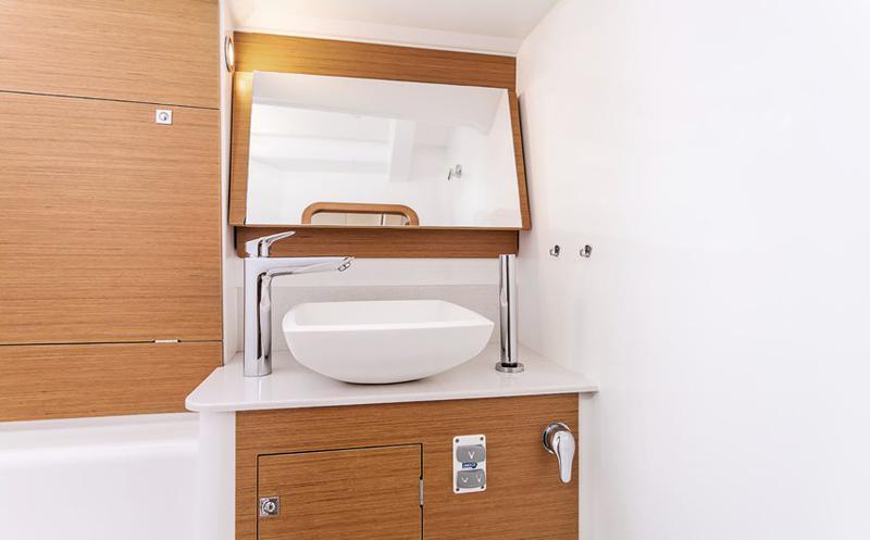 Book yachts online - sailboat - Dufour 460 Grand Large - Nora - rent