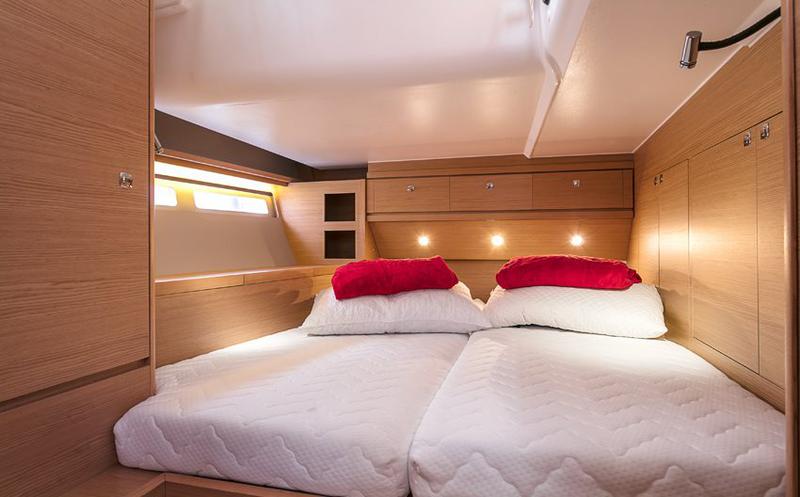 Book yachts online - sailboat - Dufour 56 Exclusive - Ipazia - rent
