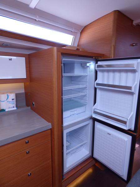 Book yachts online - sailboat - Dufour 470 - BALU - rent