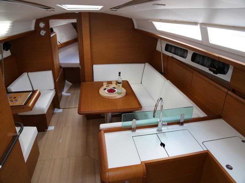 Book yachts online - sailboat - Sun Odyssey 419 - Kandur II  - rent