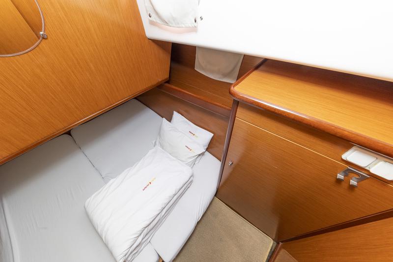Book yachts online - motorboat - Antares 10.80 - Hantobas - rent