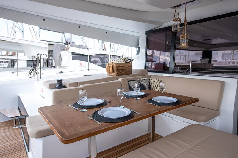 Book yachts online - catamaran - Fountaine Pajot Elba 45 - MALI HAVANA - rent