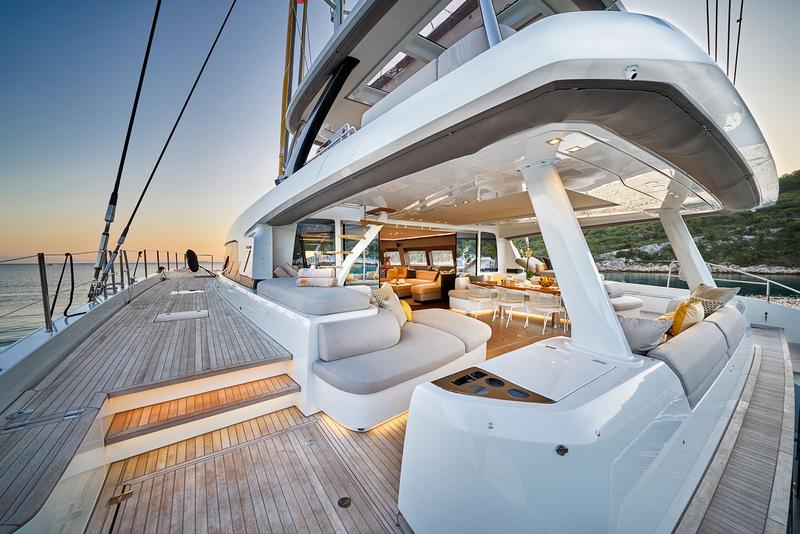 Book yachts online - catamaran - Lagoon Seventy 7 - ADRIATIC DRAGON - rent