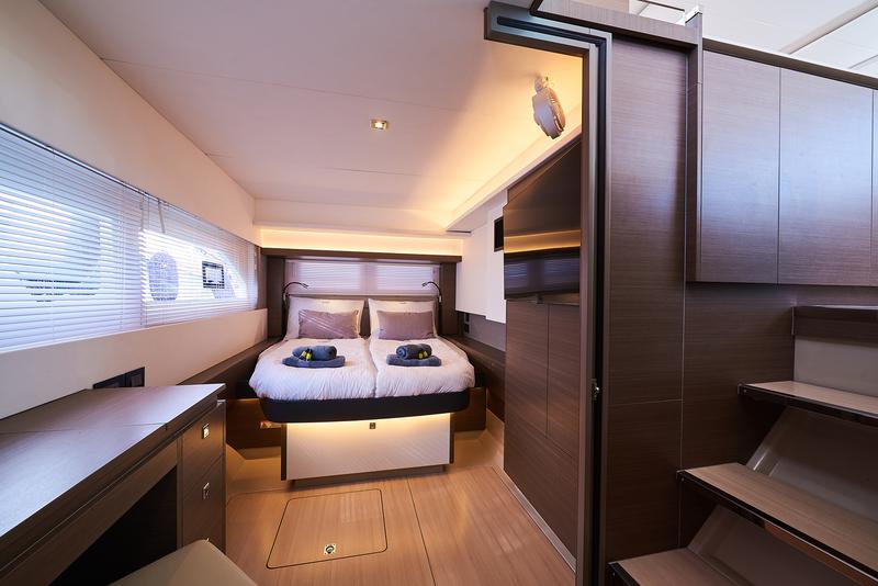Book yachts online - powercatamaran - Leopard 53 PC - GOOD VIBES owner version - rent
