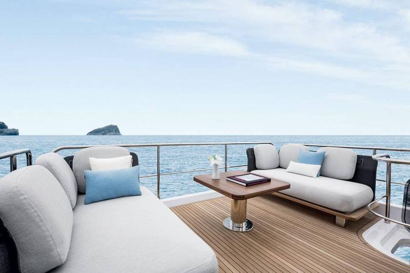 Book yachts online - motorboat - Azimut 55 Fly - BE HAPPY - rent