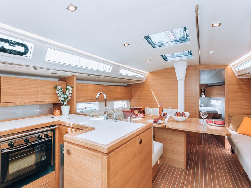Book yachts online - sailboat - Salona 46 - EIRENE - rent