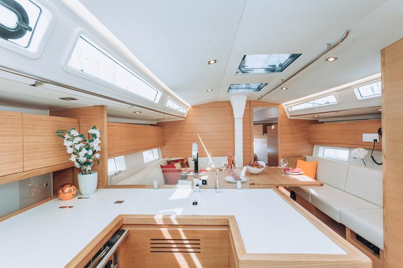 Book yachts online - sailboat - Salona 46 - IRIS - rent