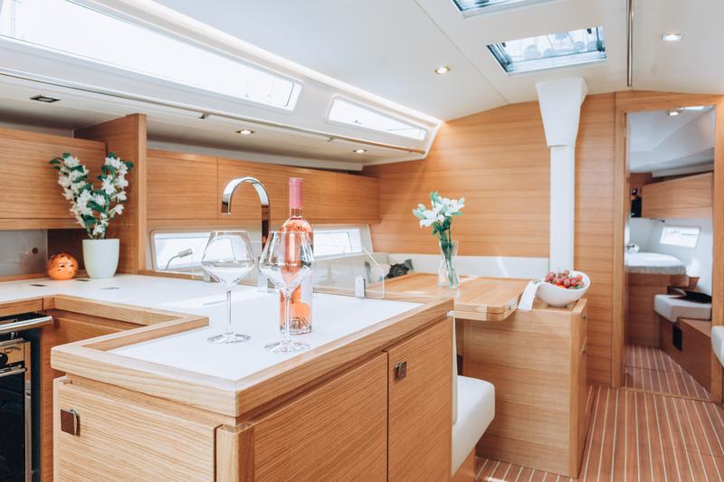 Book yachts online - sailboat - Salona 46 - IRIS - rent