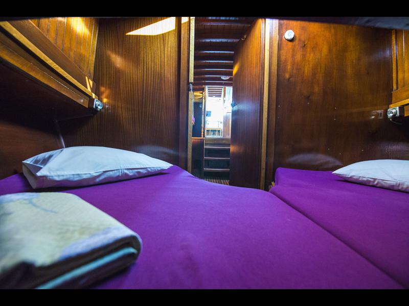 Book yachts online - motorboat - Model Tiho - TIHO - rent