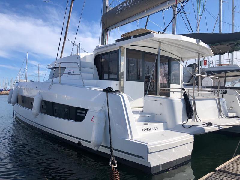 Book yachts online - catamaran - Bali 4.2 - Arveskida II - rent