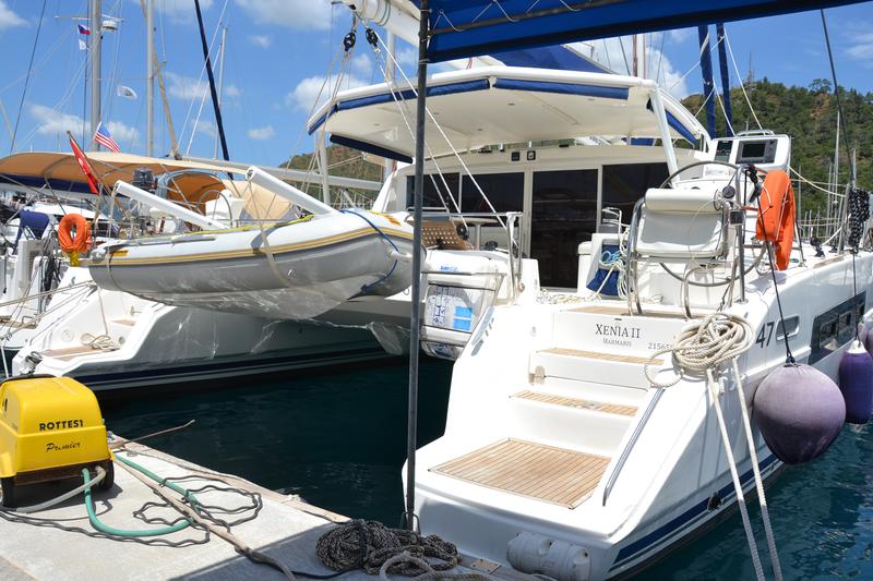 Book yachts online - catamaran - Catana 47 Carbon - Xenia II - rent
