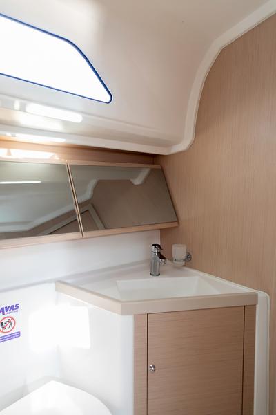 Book yachts online - sailboat - Oceanis 40.1 - KOS 40.2 - rent