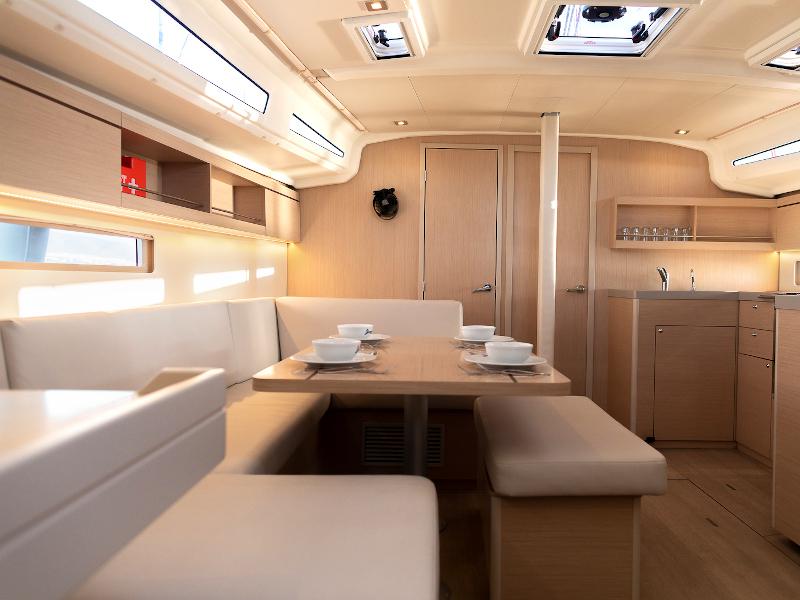 Book yachts online - sailboat - Oceanis 40.1 - KOS 40.7 - rent