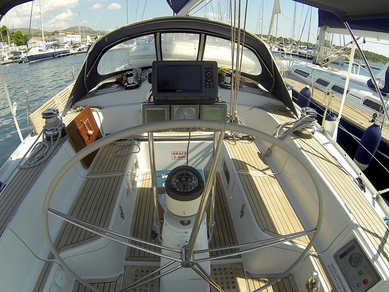 Book yachts online - sailboat - Grand Soleil 46.3 - Anatela - rent