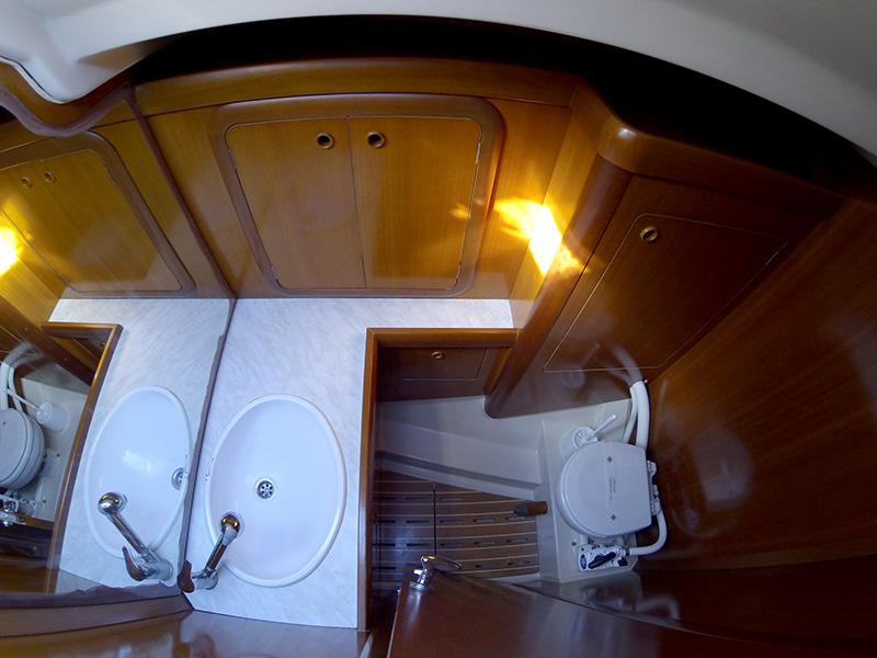 Book yachts online - sailboat - Grand Soleil 46.3 - Anatela - rent