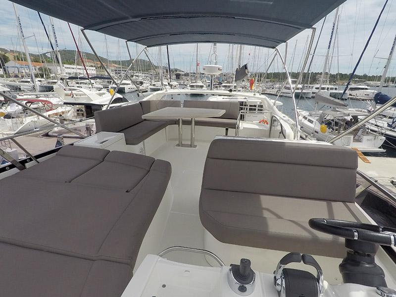 Book yachts online - motorboat - Prestige 500 Fly - Serendipity I - rent