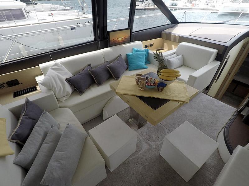 Book yachts online - motorboat - Prestige 500 Fly - Serendipity I - rent