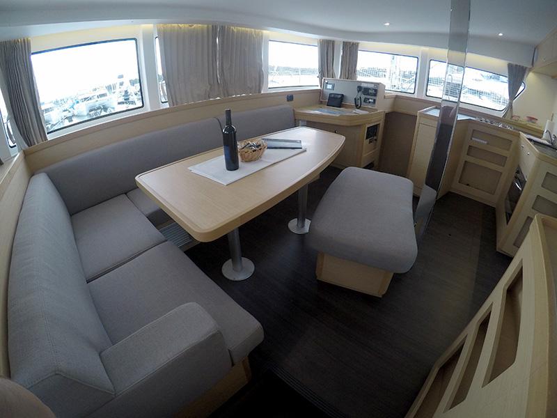 Book yachts online - catamaran - Lagoon 42 - Aymeline - rent