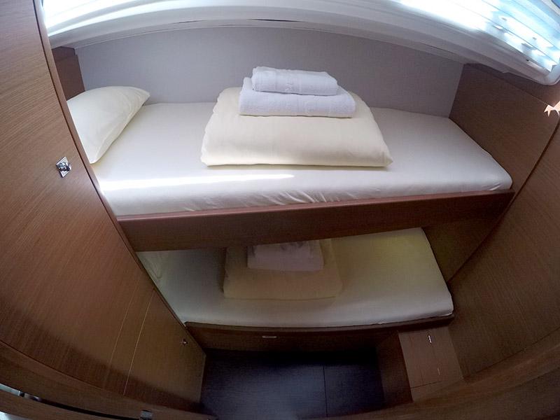 Book yachts online - sailboat - Dufour 430 GL - SWEETEST TAB00 - rent