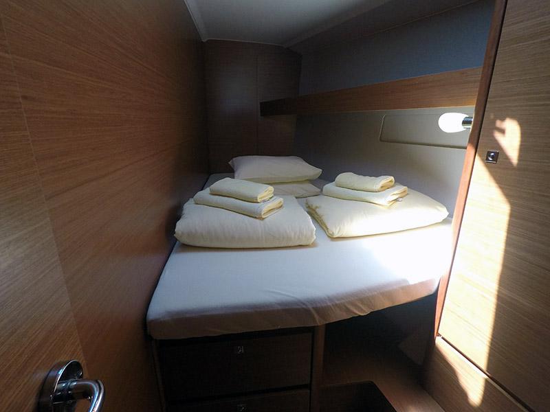 Book yachts online - sailboat - Dufour 460 - Petra - rent