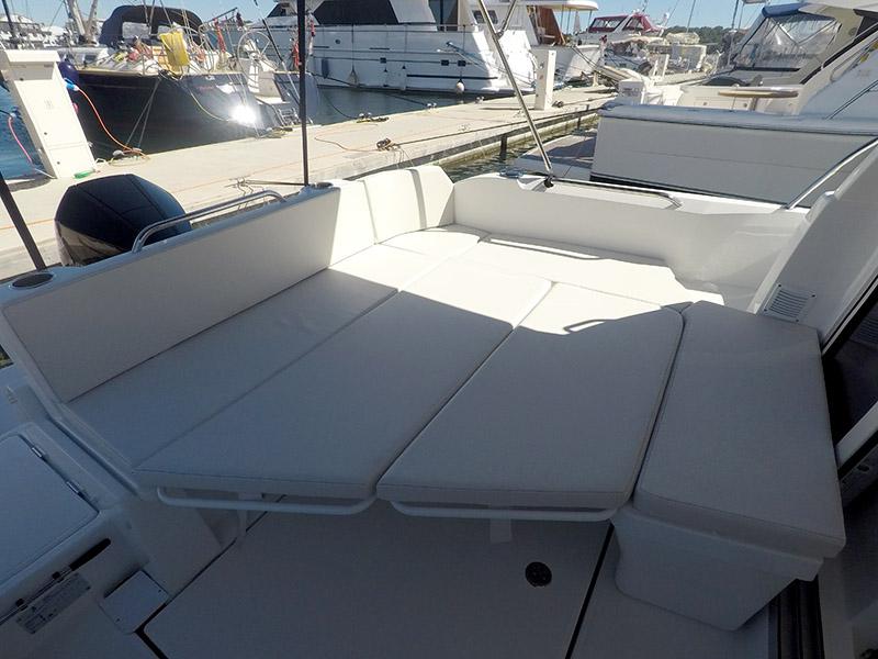 Book yachts online - motorboat - Antares 8 OB - Lovre  - rent