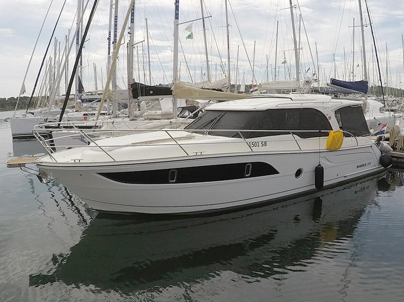 Book yachts online - motorboat - Marex 375 - North star - rent