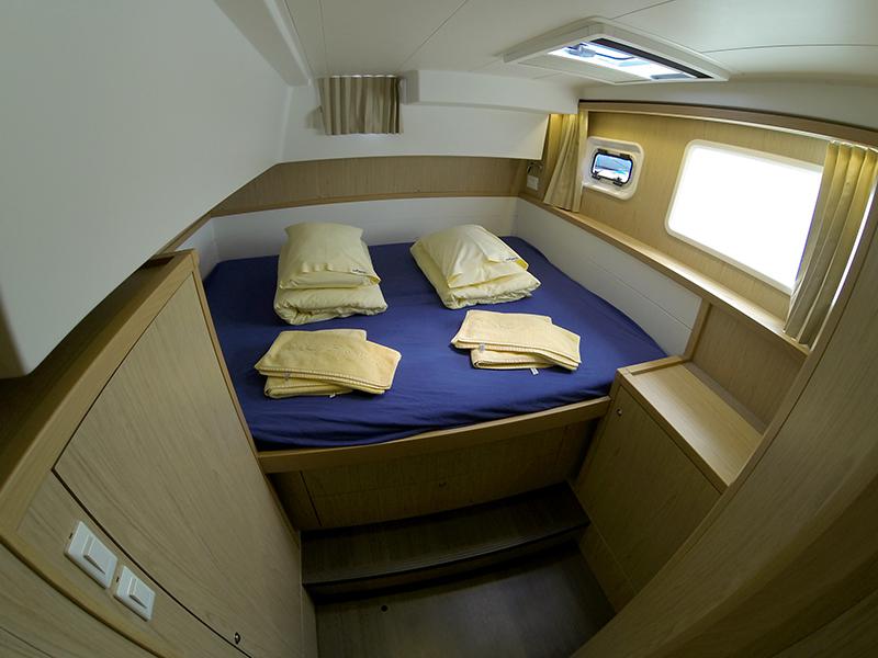 Book yachts online - catamaran - Lagoon 39 2016 - Bob Cat - rent