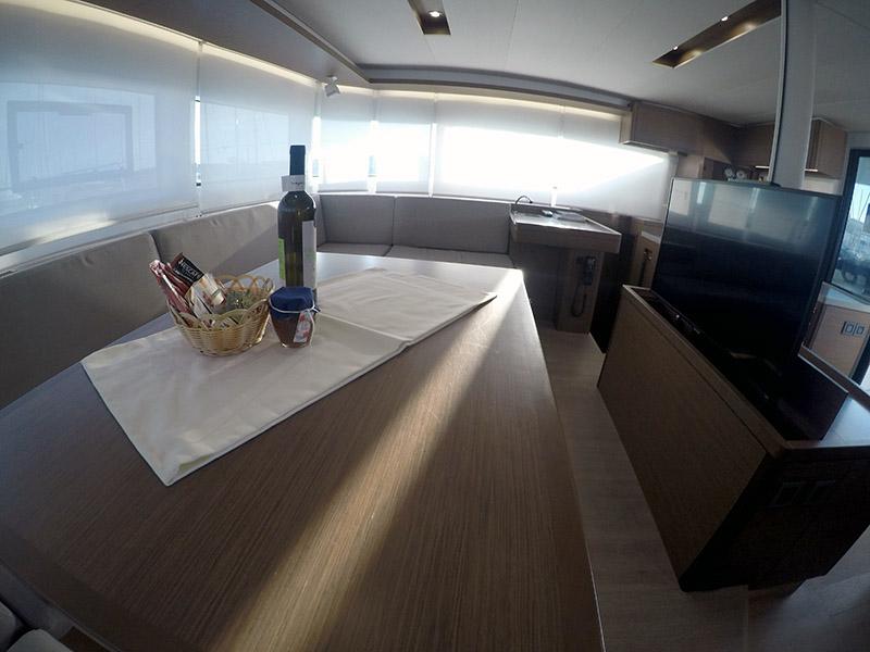 Book yachts online - catamaran - Lagoon 50 - Zuzo 1ST - rent