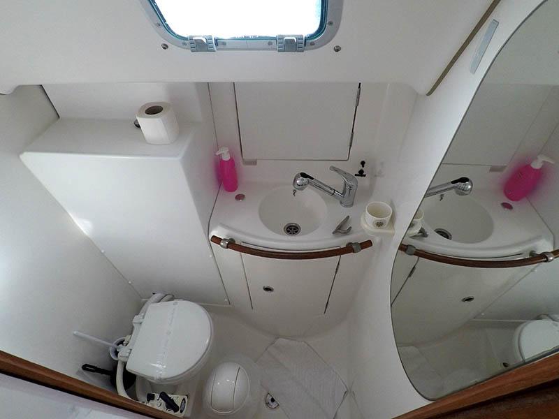 Book yachts online - sailboat - Oceanis Clipper 411 - Artemis - rent