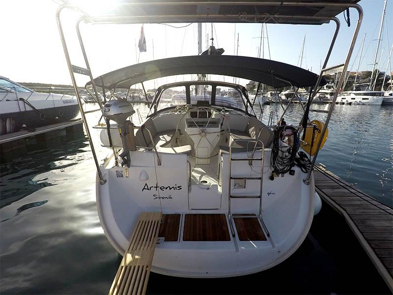 Book yachts online - sailboat - Oceanis Clipper 411 - Artemis - rent